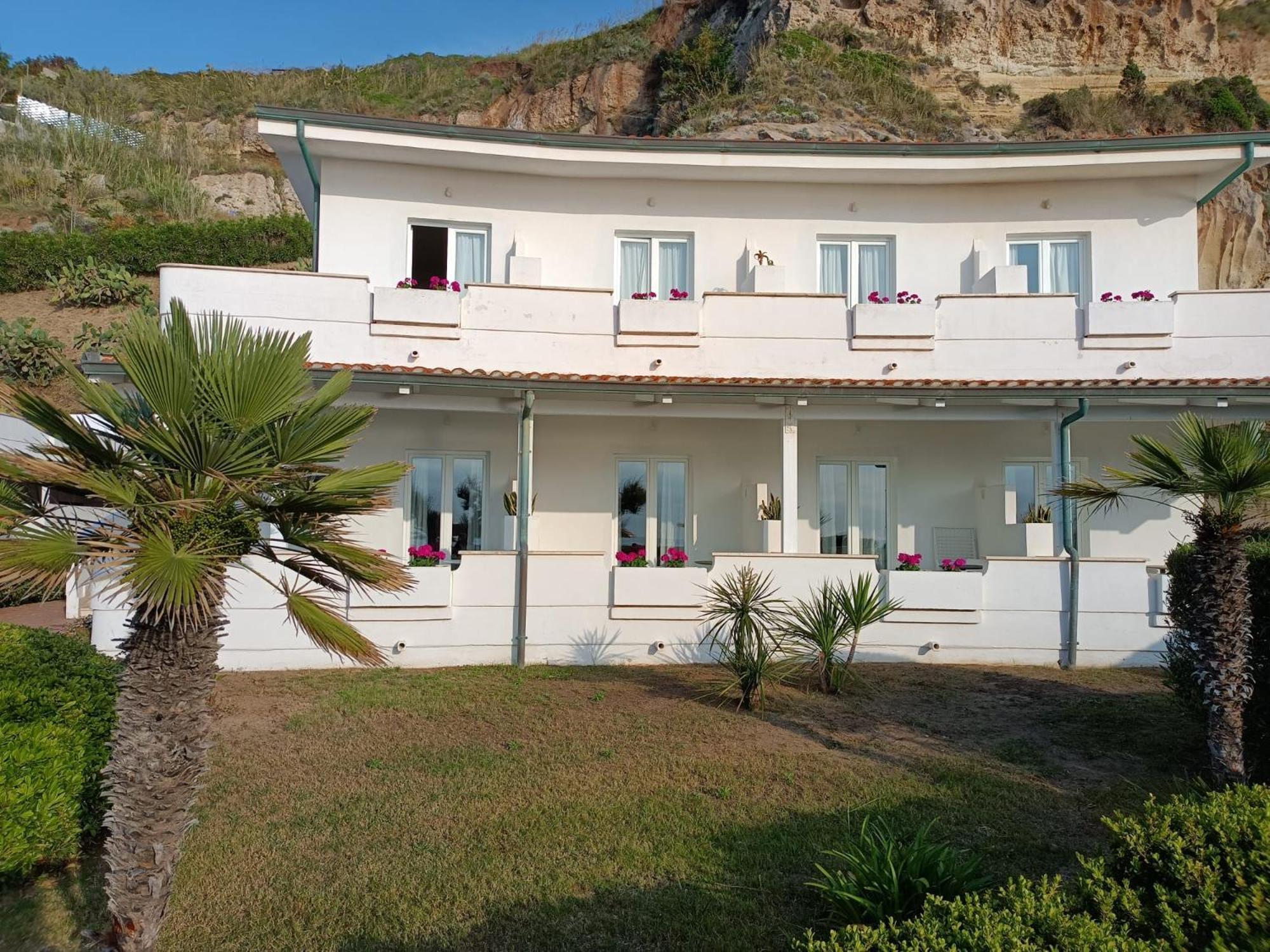 Borgo Di Riaci Beach Resort Santa Domenica  Zewnętrze zdjęcie